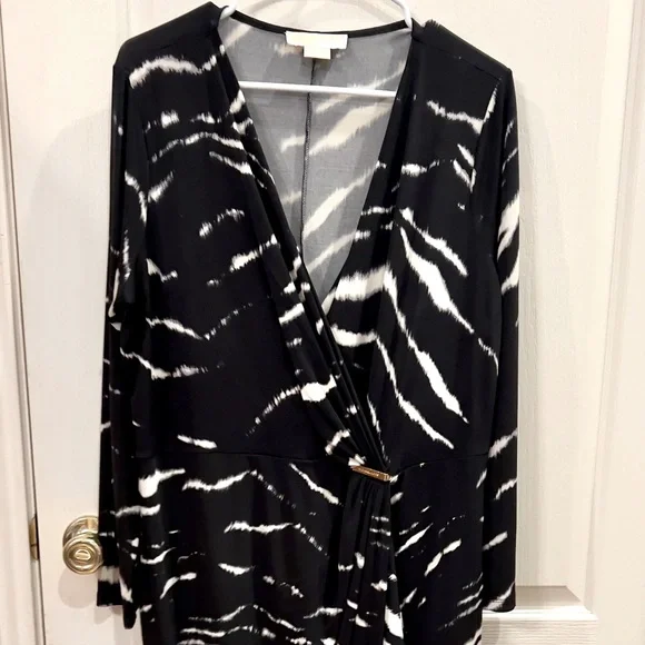 SOLD - Picture 1 of 9